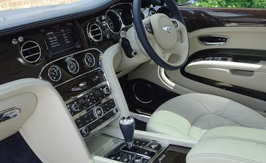 Bentley Mulsanne Mulliner 17