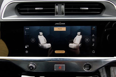 Jaguar I-Pace BLACK 31