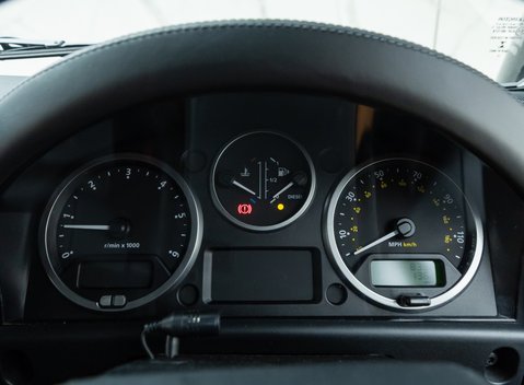 Land Rover Defender 90 ADVENTURE 19