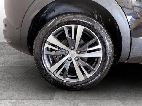Peugeot 3008 1.2 PureTech Allure Premium + SUV 5dr Petrol EAT Euro 6 (s/s) (130 ps) Air 10