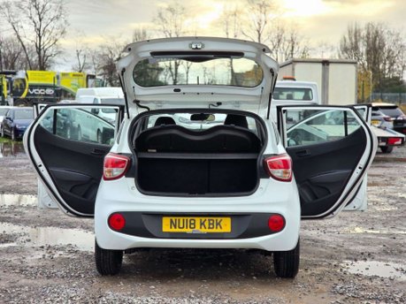 Hyundai i10 1.2 SE Hatchback 5dr Petrol Auto Euro 6 (87 ps) 14