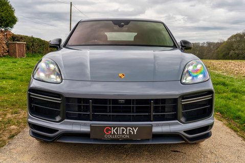Porsche Cayenne 4.0T V8 TURBO GT 22