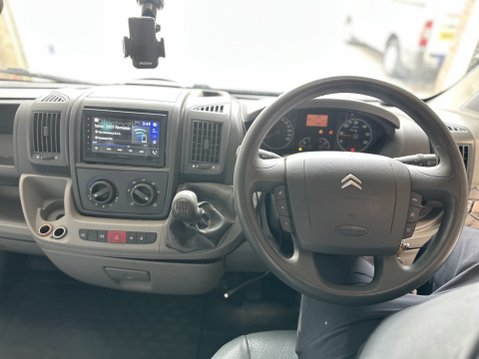 Citroen Relay 3500kg RACE VAN RACE TRUCK MOTORHOME LARGE GARAGE 30