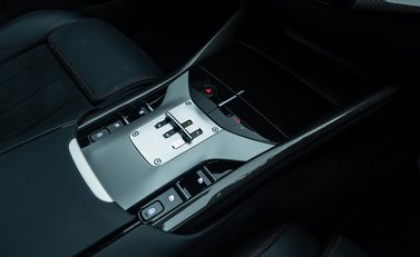 Ferrari Purosangue 32