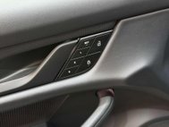 Porsche Taycan Performance 79.2kWh Saloon 4dr Electric Auto RWD (408 ps) 46