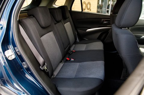 Suzuki SX4 S-Cross MOTION BOOSTERJET MHEV 37