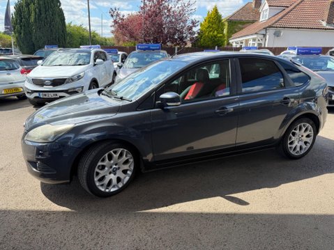 Ford Focus 1.8 TDCi Zetec 5dr 8