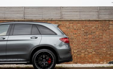 Mercedes-Benz GLC GLC 63 S 4Matic 29