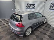 Volkswagen Golf 3.2 Golf R32 4WD 3dr 14