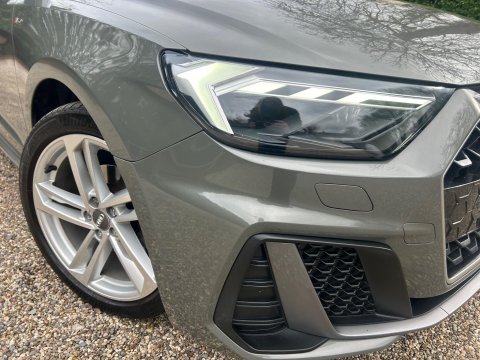 Audi A1 1.0 TFSI 30 S line Sportback S Tronic Euro 6 (s/s) 5dr 42