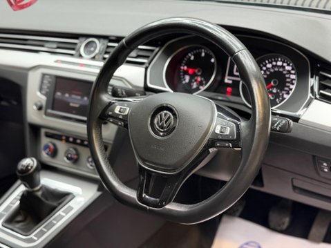Volkswagen Passat 2.0 TDI BlueMotion Tech SE Business Euro 6 (s/s) 5dr 30