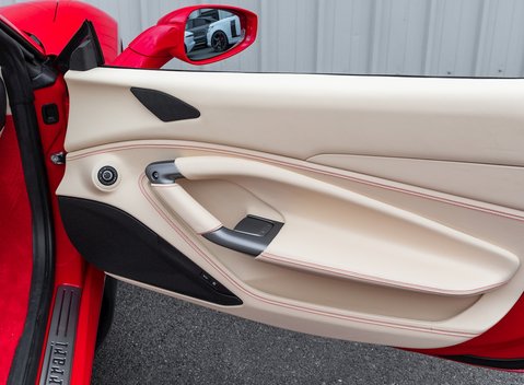 Ferrari F8 Tributo Spider 23