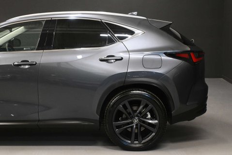 Lexus NX 2.5 NX 350h CVT 4WD 5dr 47