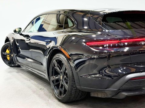 Porsche Taycan Performance Plus 93.4kWh Turbo S Cross Turismo 5dr Electric Auto 4WD (11kW 21