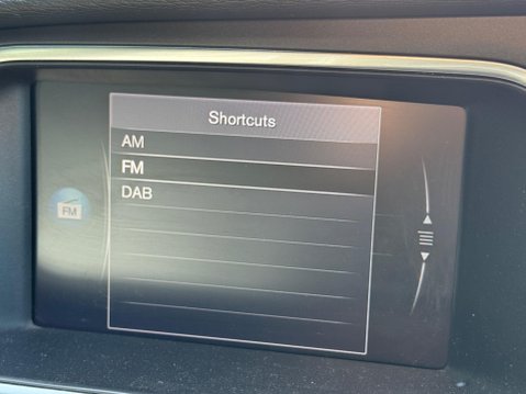 Volvo V40 1.5 T2 R-Design Edition Auto Euro 6 (s/s) 5dr 10