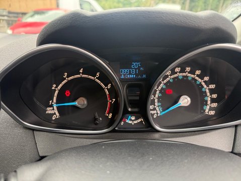Ford Fiesta 1.0T EcoBoost Titanium Euro 5 (s/s) 5dr 17