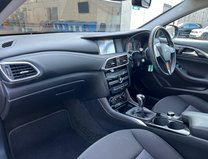 Infiniti Q30 1.6T Premium InTouch Hatchback 5dr Petrol Manual Euro 6 (s/s) (122 ps) 17