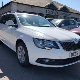 Skoda Superb 2.0 Tdi S Estate manual 6 Speed with very good service history 80000 mls