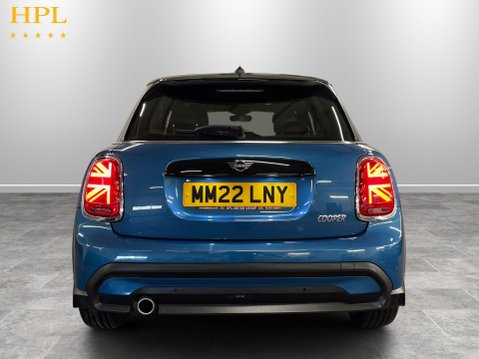 Mini Hatch 1.5 Cooper Exclusive Hatchback 5dr Petrol Manual Euro 6 (s/s) (136 ps) 6