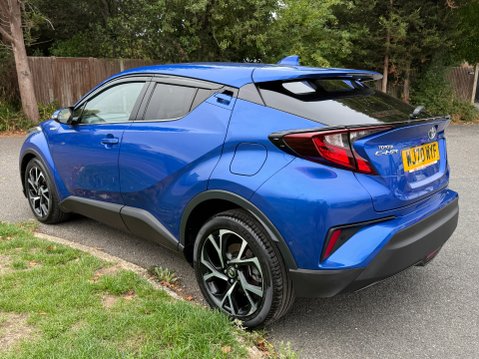 Toyota C-HR DESIGN AUTOMATIC 6