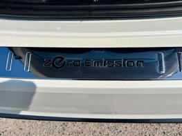 Nissan LEAF Leaf Tekna Electric 110kw, 39kwh (Automatic) 74
