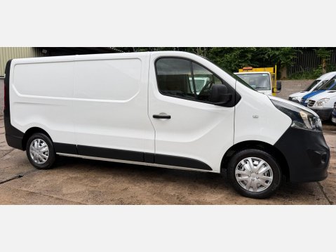 Vauxhall Vivaro 1.6 CDTi 2900 BiTurbo Panel Van 5dr Diesel Manual L2 H1 Euro 6 (s/s) (125 p 6