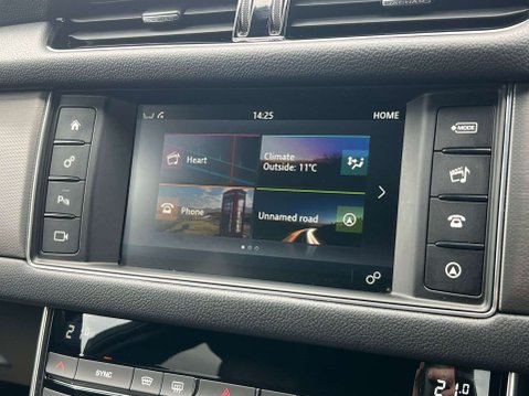 Jaguar XF 3.0 XF V6 S D Automatic 4dr *NATIONAL DELIVERY* 30