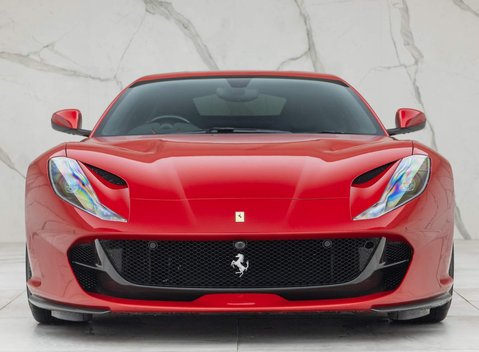 Ferrari 812 Superfast 4
