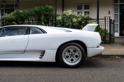 Lamborghini Diablo 13
