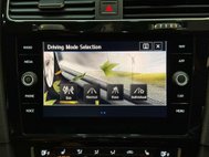 Volkswagen Golf 2.0 TSI R Hatchback 3dr Petrol DSG 4Motion Euro 6 (s/s) (310 ps) 54