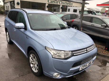 Mitsubishi Outlander 2.0 PHEV GX 4H 5dr Automatic Plug in Hybrid £20 tax 18