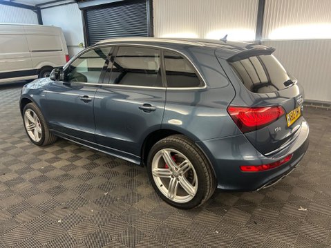 Audi Q5 2.0 TDI S line Plus S Tronic quattro Euro 5 (s/s) 5dr 4