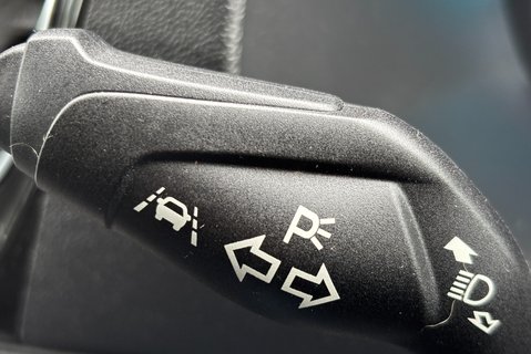 Ford Transit Custom 320 L1 Limited 170 ps Selectshift DCIV - Sat Nav / Adaptive Cruise 35