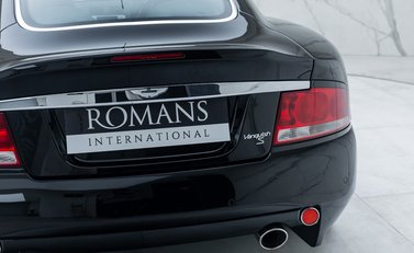 Aston Martin Vanquish S Ultimate 31