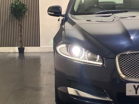 Jaguar XF 2.2d Luxury Auto Euro 5 (s/s) 4dr 40