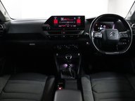 Citroen C4 PURETECH SHINE S/S 41