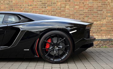 Lamborghini Aventador LP 700-4 Pirelli Edition 7