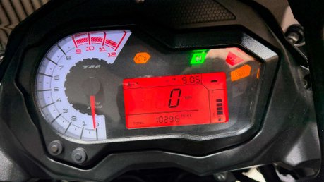 Benelli TRK 502 X 2022 ONLY 10K SIDE BOXES CAR PLAY A2 READY NEW MOT 500CC 28