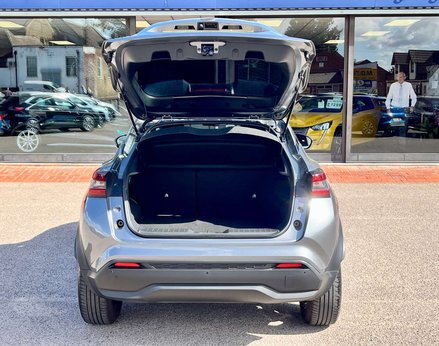 Nissan Juke 1.0 Juke N-Connecta DiG-T 5dr 69