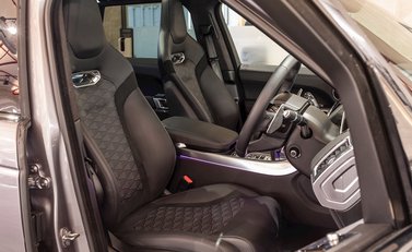 Land Rover Range Rover Sport 5.0 SVR 8