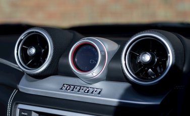 Ferrari California T 19