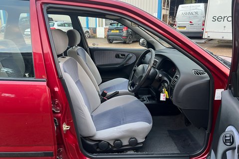Nissan Primera GX - TWO OWNERS FROM NEW!!!  PX TO CLEAR - MOT OCTOBER 17