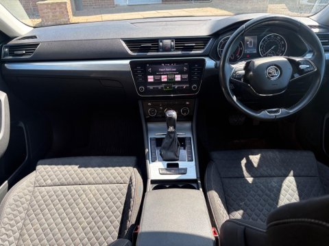 Skoda Superb SE TDI DSG 14