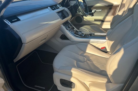 Land Rover Range Rover Evoque 2.2 SD4 PRESTIGE AUTO 34