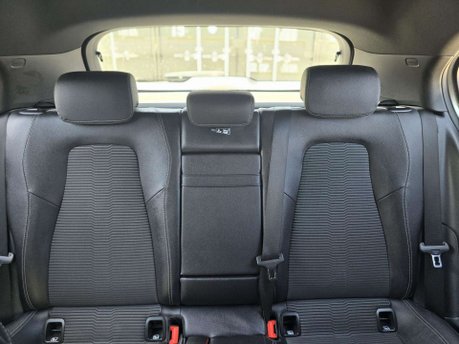Mercedes-Benz A Class 1.5 A180d Sport (Premium) Hatchback 5dr Diesel 7G-DCT Euro 6 (s/s) (116 ps) 20