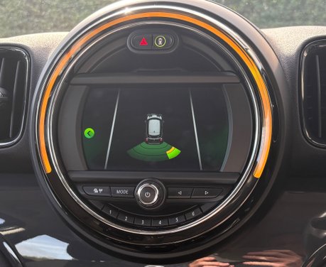 Mini Countryman Cooper 1.5 Petrol Manual Classic Comfort + SAT NAV - APPLE CARPLAY 14