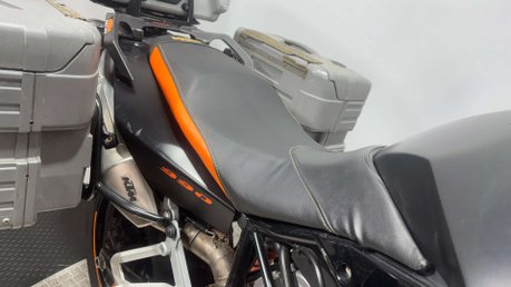 KTM Supermoto 2010 28K GOOD RUNNING PROJECT BIKE FULL LUGGAGE RUNS WELL 990CC 28