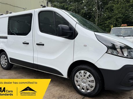 Renault Trafic 1.6 dCi 27 Business Crew Van Double Cab 6dr Diesel Manual SWB Euro 6 (120 p