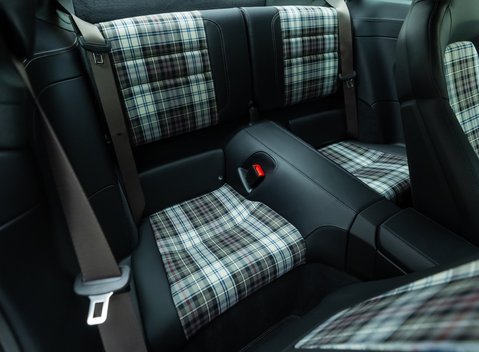 Porsche 911 Turbo 50 YEARS (992) 17