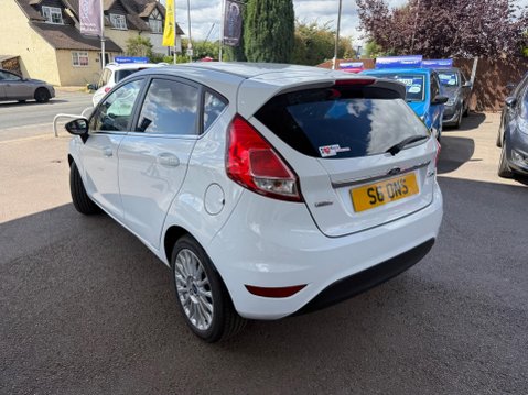 Ford Fiesta 1.5 TDCi Titanium Euro 5 5dr 4